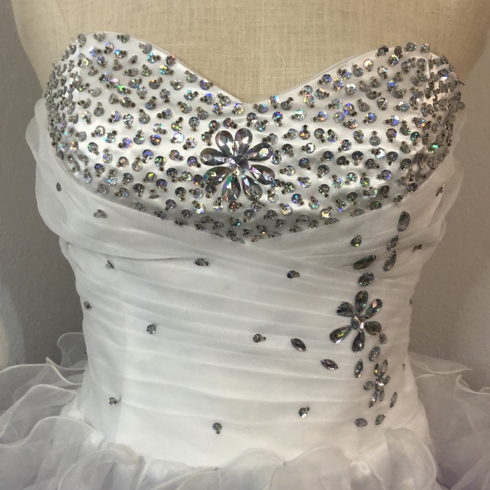Grace Karen short formal. Size 10 with corset back. - Picture 2 of 9